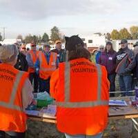 THUMB_volunteering.jpg